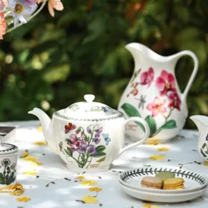 Набір посуду Portmeirion Botanic Garden для чаювання з малюнками квітів та метеликів виготовлений в Англії