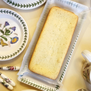 Лаймовий кекс рецепт запашного цитрусового десерту ідеальний з свіжозавареним чаєм у чайнику Portmeirion Botanic Garden! Насолоджуємось!