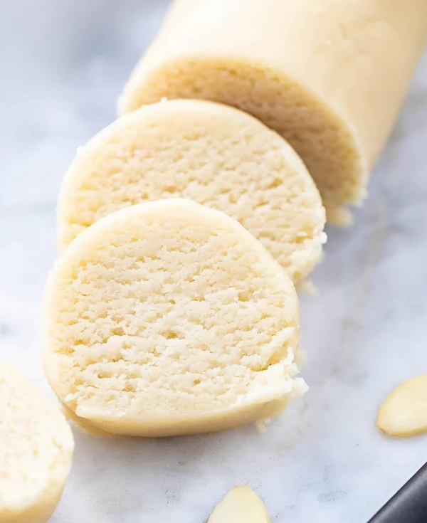 Справжній марципан - класичний рецепт (гарячий спосіб) без зайвого цукру! Елітний марципан подаємо у тарілці Portmeirion Botanic Garden