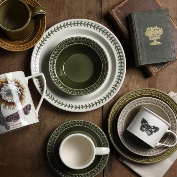 Тарілка столова Portmeirion Botanic Garden Harmony ціна зі знижкою. Доставлення 0-2 дні, самовивіз. Купить посуду Portmeirion Botanic Garden цена со скидкой