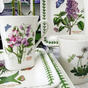 Квадратні тарілки та кухлі Portmeirion Botanic Garden порцеляна прикрашені малюнками садових квітів та метеликів дизайн Англія