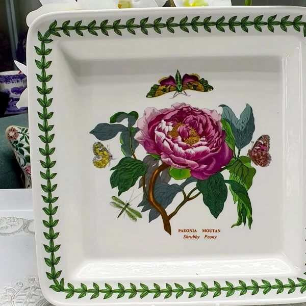 Тарілка столова квадратна Portmeirion Botanic Garden порцеляна 27 см квіти Півонії та метелики дизайн Англія