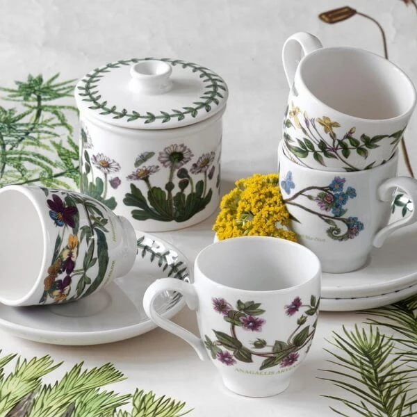 Чашки кавові Portmeirion Botanic Garden прикрашені вікторіанськими малюнками квітів та лавровим вінком
